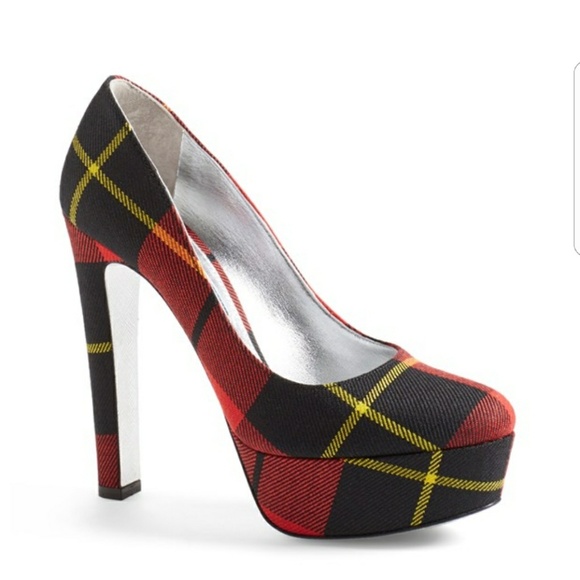 tartan plaid pumps